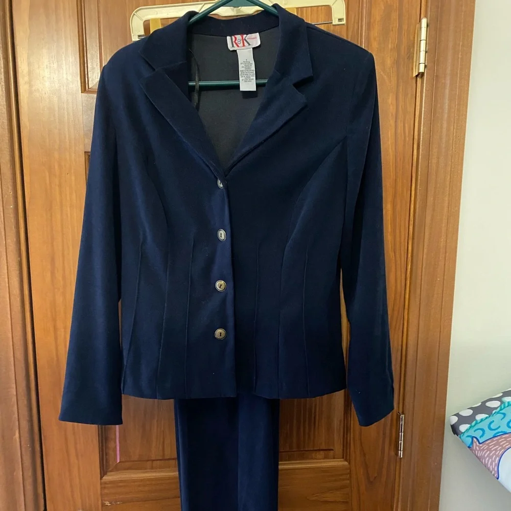 Pantsuit - Picture 1 of 4